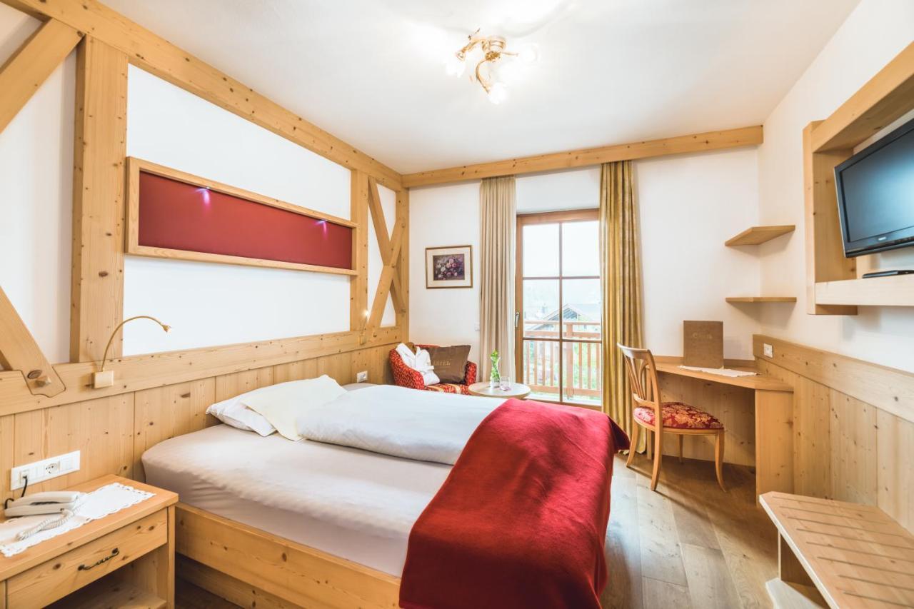 Hotel Castel Oswald Von Wolkenstein カステルロット エクステリア 写真