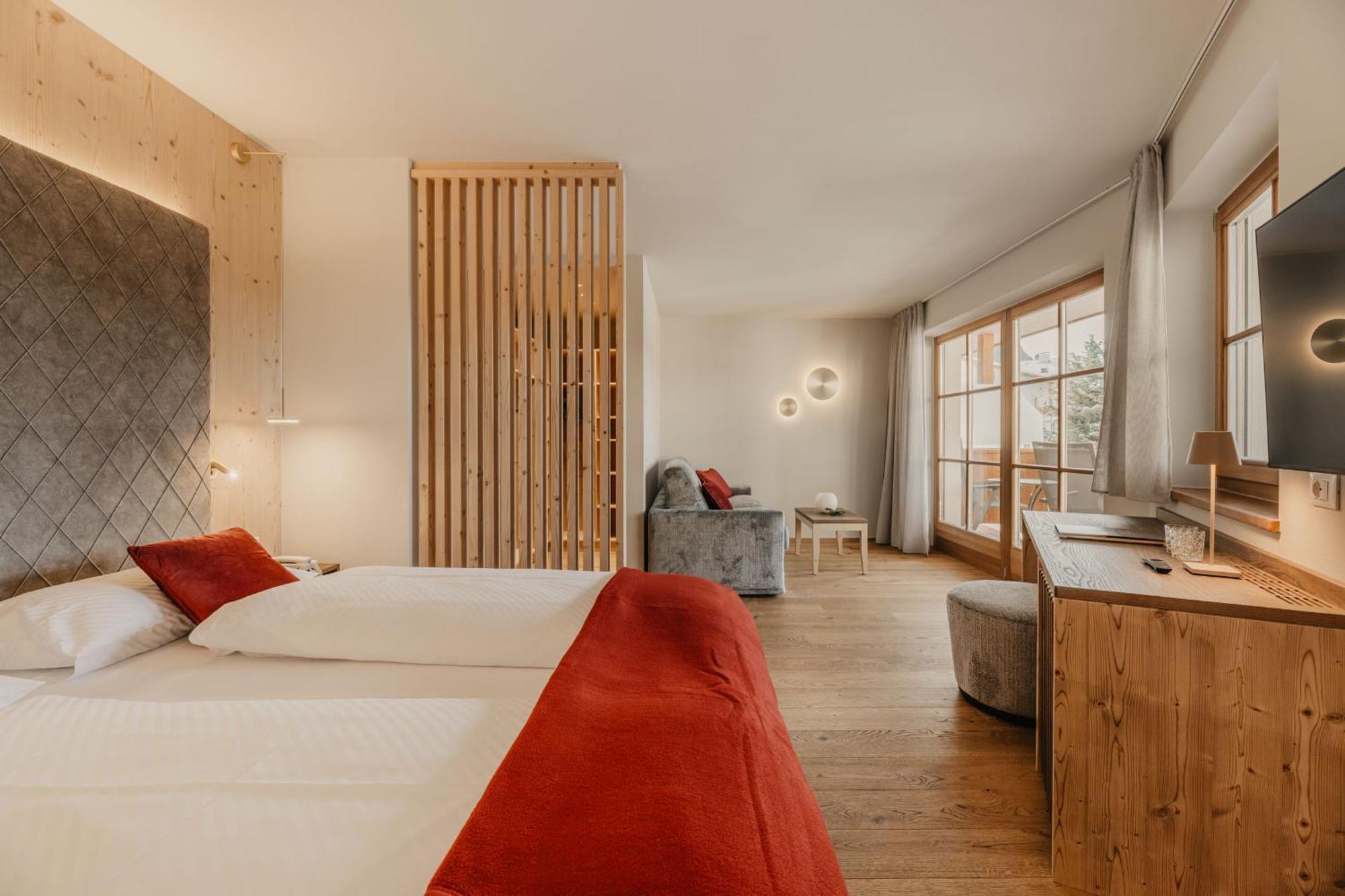 Hotel Castel Oswald Von Wolkenstein カステルロット エクステリア 写真